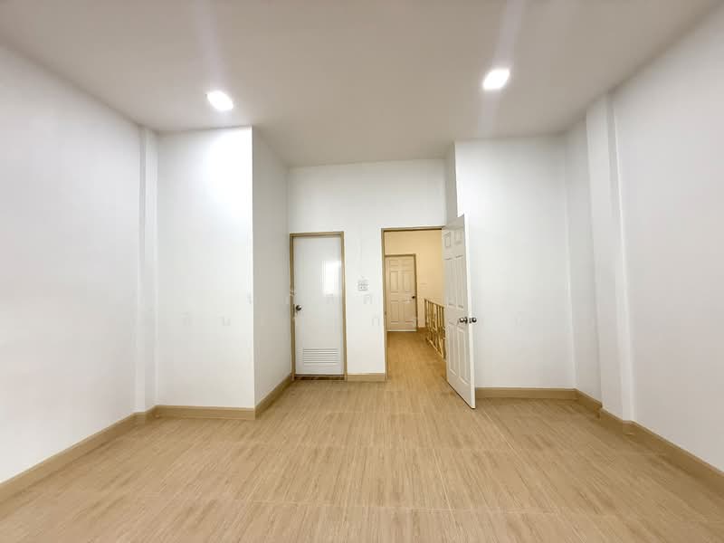 Rungkit Grand Vista, Bangkok, Hathairat Road, Min Buri, Bangkok, 3 Bedrooms, 88 sqm, Townhouse For Sale, by นภัสศรณ์ วงศ์สินไทยกร (นันท์), 500411575 - DDproperty.com