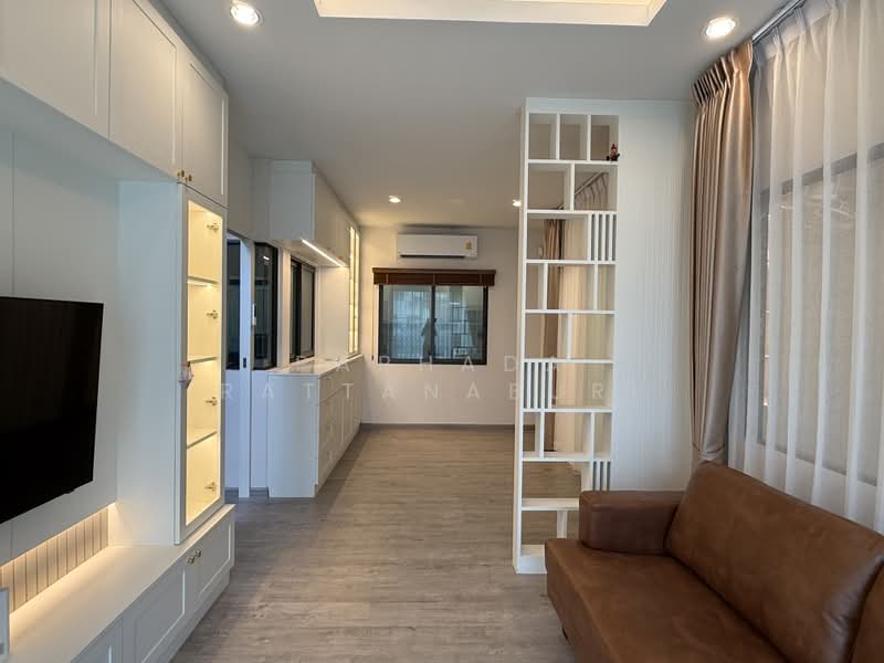 Saransiri Ramkhamhaeng, Bangkok, Khlong Song Ton Nun, Lat Krabang, Bangkok, 4 Bedrooms, 178 sqm, Single Detached House For Rent, by Paphada Rattanaburi, 500411595 - DDproperty.com