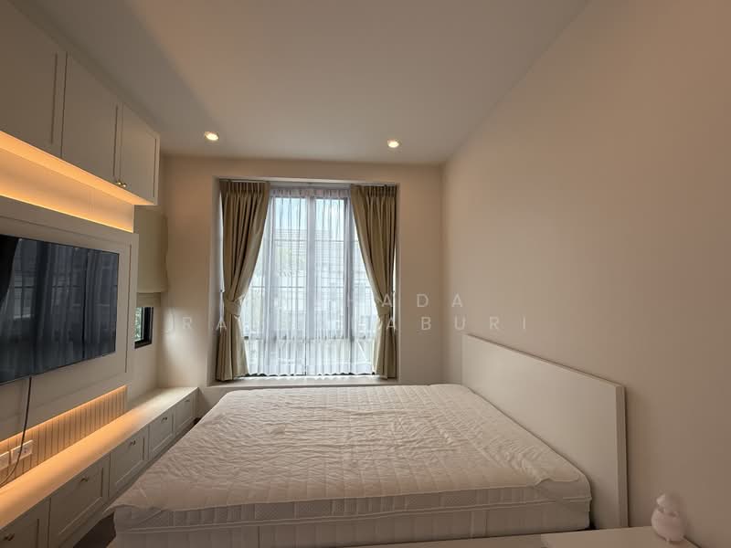 Saransiri Ramkhamhaeng, Bangkok, Khlong Song Ton Nun, Lat Krabang, Bangkok, 4 Bedrooms, 178 sqm, Single Detached House For Rent, by Paphada Rattanaburi, 500411595 - DDproperty.com