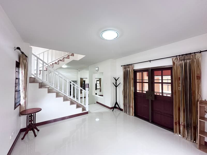 3 Bed House near Ruamchok mall and NIS for Rent, Chiang Mai, San Phi Sua, Muang Chiang Mai, Chiang Mai, 3 Bedrooms, 160 sqm, Single Detached House For Rent, by Nunthawat Hiranputtipat, 500411597 - DDproperty.com