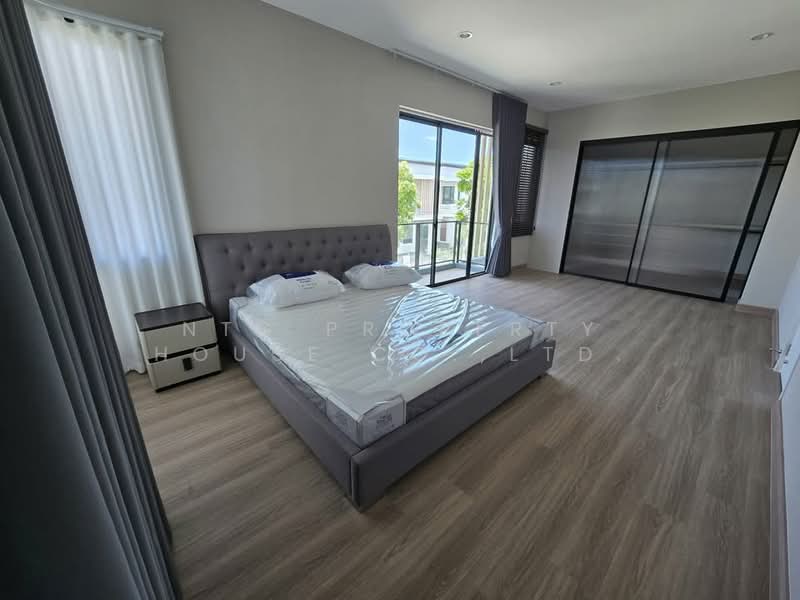Baan Ninya Krungthepkreetha-Motorway, Bangkok, Khlong Song Ton Nun, Lat Krabang, Bangkok, 4 Bedrooms, 275 sqm, Single Detached House For Rent, by NTG Property House Co.,Ltd., 500411598 - DDproperty.com