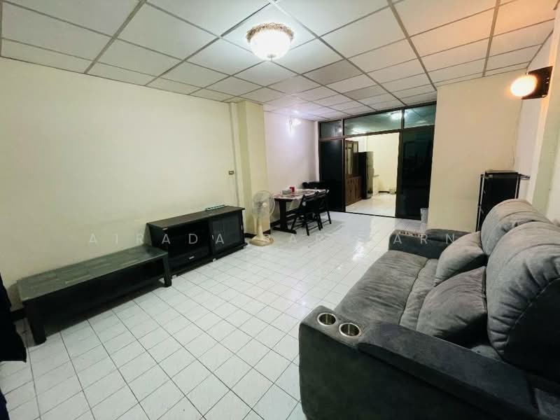 รัชดาภิเษก ห้วยขวาง, Bangkok, Huai Khwang, Huai Khwang, Bangkok, 2 Bedrooms, 80 sqm, Townhouse For Rent, by Airada Parasarn, 500411635 - DDproperty.com