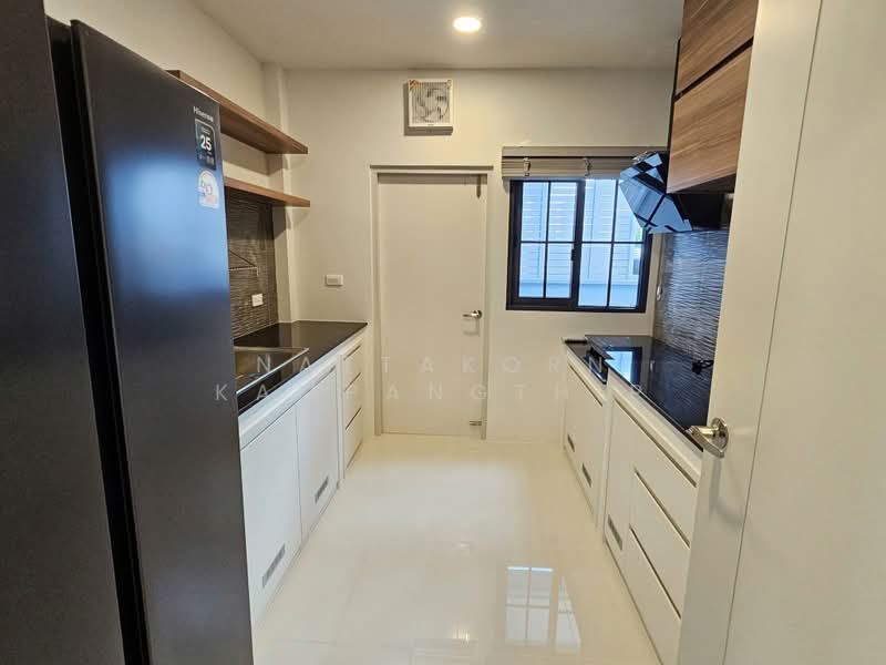 Centro Bangna : เซนโทร บางนา, สมุทรปราการ, 111 ซอย3, บางแก้ว, บางพลี, สมุทรปราการ, 300 ตร.ม., บ้านเดี่ยว ให้เช่า, โดย Nattakorn Kampangthip, 500411670 - DDproperty.com