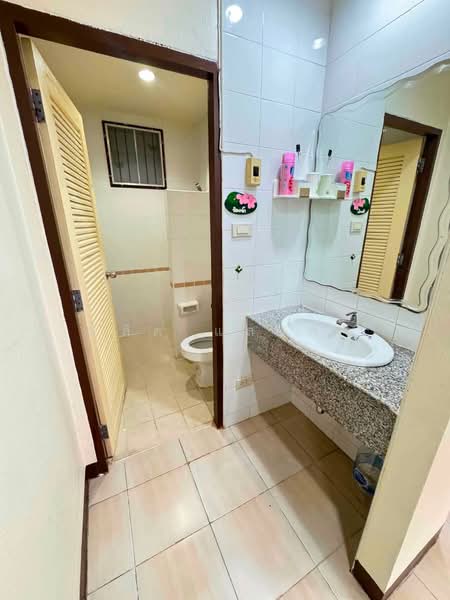 ให้เช่าทาวน์โฮม ม.อคาเดีย ชากค้อ หนองยายบู่ ศรีราชา, Chon Buri (Pattaya), Surasak, Si Racha, Chon Buri (Pattaya), 2 Bedrooms, 85 sqm, Townhouse For Rent, by Dusit Saengfa, 500411677 - DDproperty.com