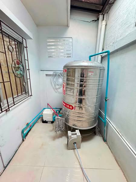 ให้เช่าทาวน์โฮม ม.อคาเดีย ชากค้อ หนองยายบู่ ศรีราชา, Chon Buri (Pattaya), Surasak, Si Racha, Chon Buri (Pattaya), 2 Bedrooms, 85 sqm, Townhouse For Rent, by Dusit Saengfa, 500411677 - DDproperty.com