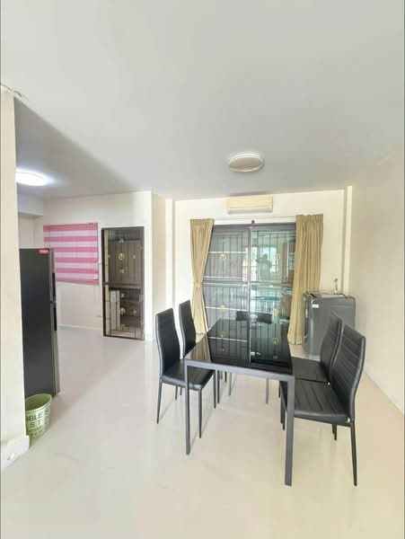 ให้เช่าทาวน์โฮม ม.เดอะเซ็นทรัล หนองยายบู่ ศรีราชา, Chon Buri (Pattaya), Surasak, Si Racha, Chon Buri (Pattaya), 3 Bedrooms, 65 sqm, Townhouse For Rent, by Dusit Saengfa, 500411685 - DDproperty.com