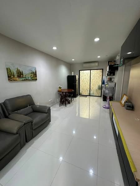 Baan Klang Muang Kalpapruek : บ้านกลางเมือง กัลปพฤกษ์, กรุงเทพ, ถนนศาลธนบุรี, บางหว้า, ภาษีเจริญ, กรุงเทพ, 134 ตร.ม., ทาวน์เฮ้าส์ ให้เช่า, โดย ปวิช เปี่ยมกมลกุล, 500411701 - DDproperty.com