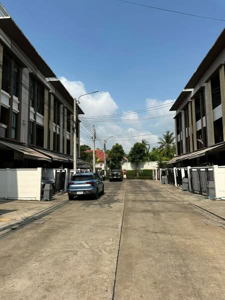 Baan Klang Muang Kalpapruek, Bangkok, Thonburi Court Road, Bang Wa, Phasi Charoen, Bangkok, 3 Bedrooms, 134 sqm, Townhouse For Rent, by Pawish Piemkamolkul, 500411701 - DDproperty.com
