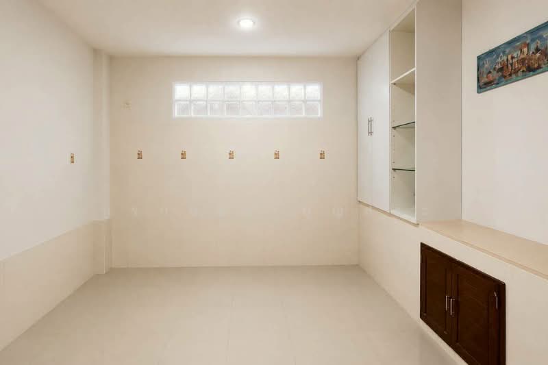 Bann Imumporn Pinklao-Thawee Watthana, Bangkok, Soi Moobann Imumporn, Sala Thammasop, Thawi Watthana, Bangkok, 4 Bedrooms, 160 sqm, Semi-Detached House (Twin House) For Sale, by กรกฤตย์ บุญสระ, 500411703 - DDproperty.com
