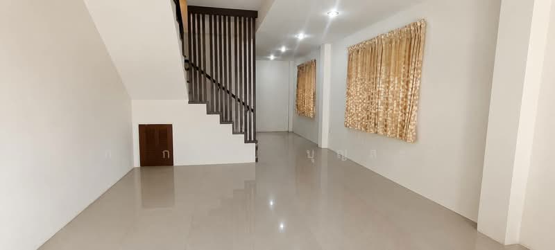 Bann Imumporn Pinklao-Thawee Watthana, Bangkok, Soi Moobann Imumporn, Sala Thammasop, Thawi Watthana, Bangkok, 4 Bedrooms, 159 sqm, Semi-Detached House (Twin House) For Sale, by กรกฤตย์ บุญสระ, 500411709 - DDproperty.com