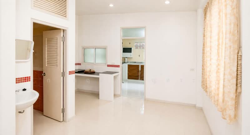 Bann Imumporn Pinklao-Thawee Watthana, Bangkok, Soi Moobann Imumporn, Sala Thammasop, Thawi Watthana, Bangkok, 4 Bedrooms, 159 sqm, Semi-Detached House (Twin House) For Sale, by กรกฤตย์ บุญสระ, 500411709 - DDproperty.com