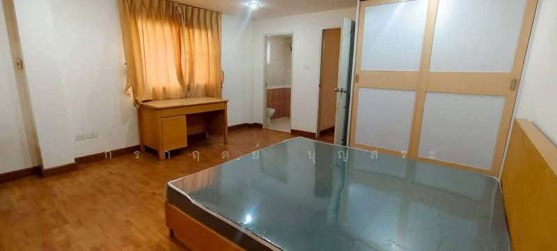 Bann Imumporn Pinklao-Thawee Watthana, Bangkok, Soi Moobann Imumporn, Sala Thammasop, Thawi Watthana, Bangkok, 4 Bedrooms, 159 sqm, Semi-Detached House (Twin House) For Sale, by กรกฤตย์ บุญสระ, 500411709 - DDproperty.com