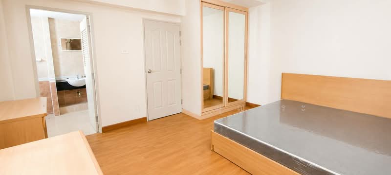 Bann Imumporn Pinklao-Thawee Watthana, Bangkok, Soi Moobann Imumporn, Sala Thammasop, Thawi Watthana, Bangkok, 4 Bedrooms, 159 sqm, Semi-Detached House (Twin House) For Sale, by กรกฤตย์ บุญสระ, 500411709 - DDproperty.com