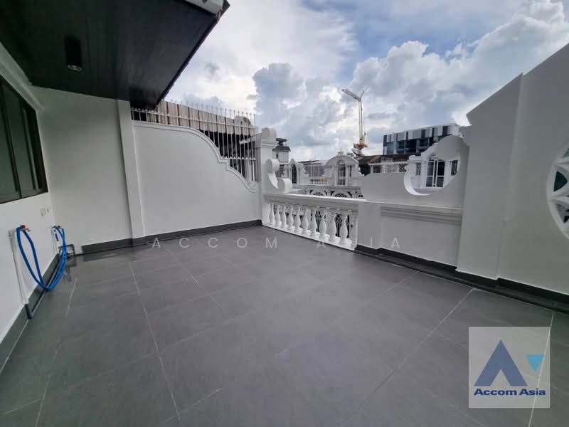 Pet friendly 4 Bedrooms House for Rent in Sukhumvit, Bangkok near BTS Ekkamai at Ekkamai Villas, กรุงเทพ, คลองตันเหนือ, วัฒนา, กรุงเทพ, 350 ตร.ม., บ้านเดี่ยว ให้เช่า, โดย Accom Asia, 500411723 - DDproperty.com