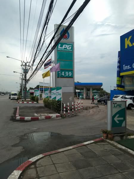 ขายที่ดินพร้อมกิจการปั๊มแก๊ส ปตท. ขนาด 1.5 ไร่ บนถนนสุวินทวงศ์ ทำเลทอง ฝั่งขาเข้ากรุงเทพฯ, Bangkok, Lam Phak Chi, Nong Chok, Bangkok, , 2,400 sqm, Land For Sale, by คุณชัย, 500411749 - DDproperty.com
