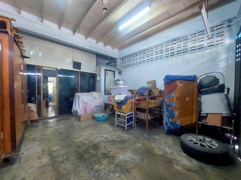 อาคารพาณิชย์ + บ้าน 2 ชั้น 96 ตร.ว. ซอยอยู่สุข5 ใกล้สำนักงานเทศบาลตำบลบางเมือง, สมุทรปราการ, ถนนอักษรลักษณ์, บางเมือง, เมืองสมุทรปราการ, สมุทรปราการ, 390 ตร.ม., ตึกแถว-อาคารพาณิชย์ ขาย, โดย คุณ ภควัต อุณหรัตน์ (อ้น), 500411772 - DDproperty.com
