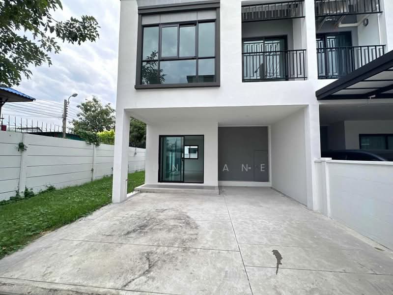 Lumpini Townplace Sukhumvit-Srinakarin : ลุมพินี ทาวน์เพลส สุขุมวิท-ศรีนครินทร์, สมุทรปราการ, สำโรงเหนือ, เมืองสมุทรปราการ, สมุทรปราการ, 161 ตร.ม., บ้านเดี่ยว ให้เช่า, โดย Khun Jane, 500411801 - DDproperty.com