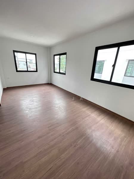Lumpini Townplace Sukhumvit-Srinakarin, Samut Prakan, Samrong Nua, Muang Samut Prakarn, Samut Prakan, 4 Bedrooms, 161 sqm, Single Detached House For Rent, by Khun Jane, 500411801 - DDproperty.com