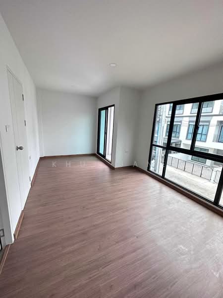 Lumpini Townplace Sukhumvit-Srinakarin : ลุมพินี ทาวน์เพลส สุขุมวิท-ศรีนครินทร์, สมุทรปราการ, สำโรงเหนือ, เมืองสมุทรปราการ, สมุทรปราการ, 161 ตร.ม., บ้านเดี่ยว ให้เช่า, โดย Khun Jane, 500411801 - DDproperty.com