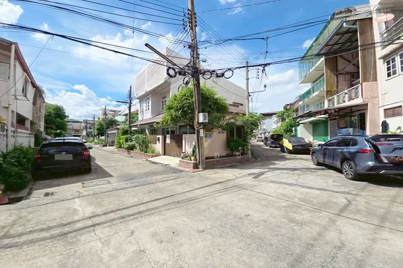 หมู่บ้านปรีชา 2, Bangkok, ถนนนวมินทร์, Nawamin, Bueng Kum, Bangkok, 3 Bedrooms, 108 sqm, Townhouse For Sale, by คุณไอซ์, 500411811 - DDproperty.com