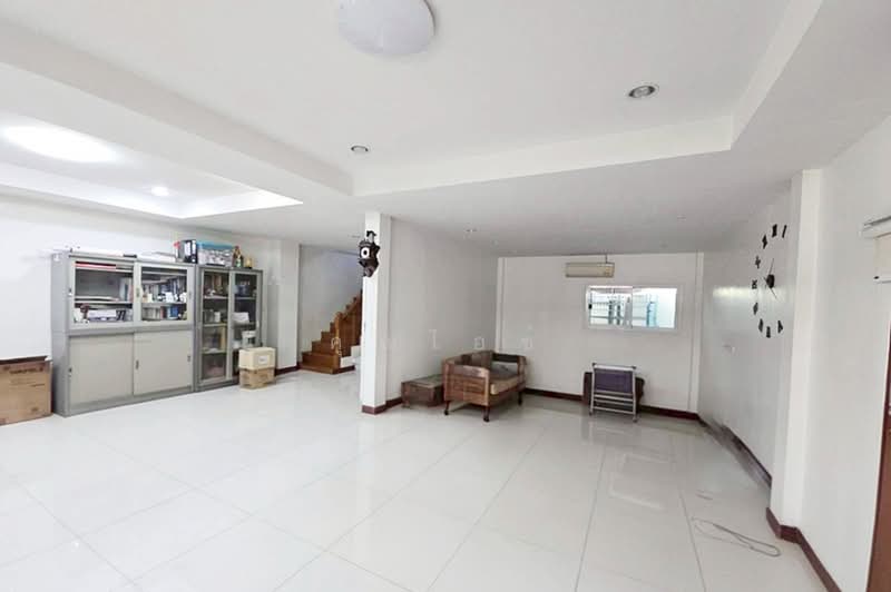 หมู่บ้านปรีชา 2, กรุงเทพ, ถนนนวมินทร์, นวมินทร์, บึงกุ่ม, กรุงเทพ, 108 ตร.ม., ทาวน์เฮ้าส์ ขาย, โดย คุณไอซ์, 500411811 - DDproperty.com