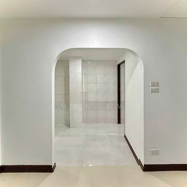 For Sale or Rent: Large Detached House in Nawamin, Suitable for Business (SPSEVE2079), Bangkok, นวมินทร์ 81, Nawamin, Bueng Kum, Bangkok, 8 Bedrooms, 300 sqm, Single Detached House For Rent, by Khun Eve, 500411833 - DDproperty.com