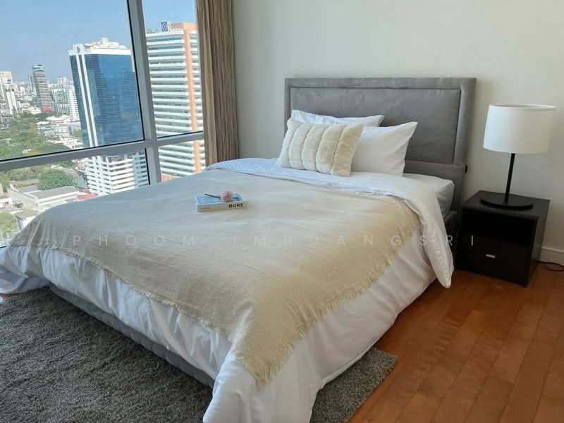 Fullerton Sukhumvit, Bangkok, Sukhumvit Road, Khlong Tan Nua, Watthana, Bangkok, 2 Bedrooms, 105 sqm, Condo For Rent, by Phoom Imruangsri, 500411839 - DDproperty.com