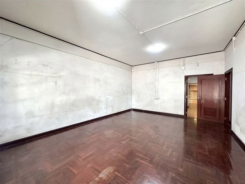 ราชาวิลล่า ลาดพร้าว 67/2 (Racha Villa Ladprao 67/2), กรุงเทพ, ถนนลาดพร้าว, สะพานสอง, วังทองหลาง, กรุงเทพ, 140 ตร.ม., ทาวน์เฮ้าส์ ขาย, โดย คุณ ปารดา พลอยแดง (ก้อย), 500411873 - DDproperty.com