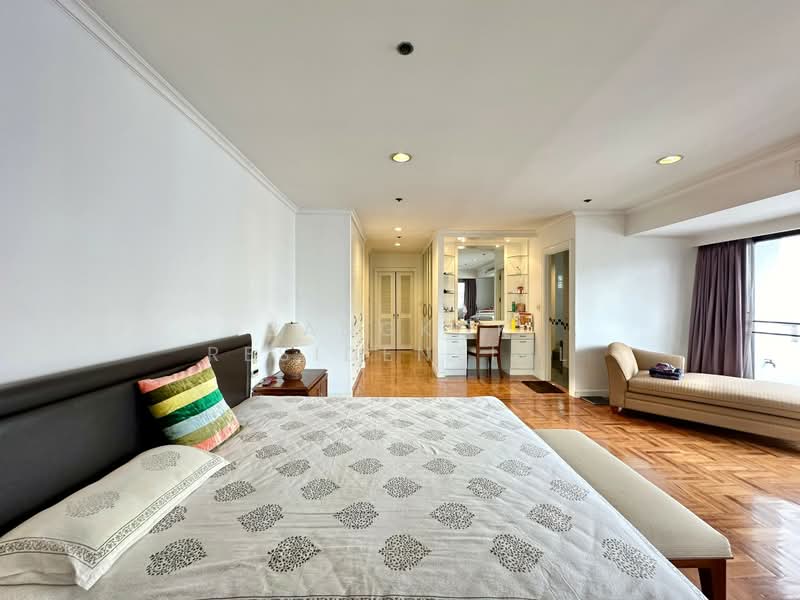 Kallista Mansion, Bangkok, 64 Soi Sukhumvit 11, Khlongtoei Nua, Watthana, Bangkok, 4 Bedrooms, 315 sqm, Condo For Sale, by Bangkok Residential, 500411886 - DDproperty.com