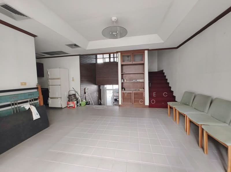 Rama Harbour View : รามาฮาร์เบอร์วิวคอนโดมิเนียม, ชลบุรี, 25 ซอย หมู่บ้านโฮมทาวน์ เฟส 2 ซอย 4, สุรศักดิ์, ศรีราชา, ชลบุรี, 371 ตร.ม., คอนโด ขาย, โดย Infinity EEC (Thailand) Co., Ltd., 500411899 - DDproperty.com