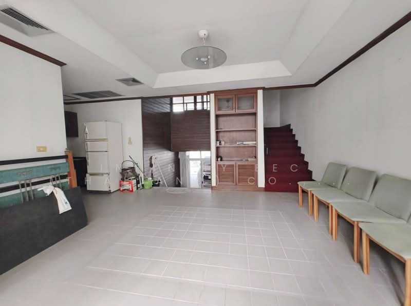Rama Harbour View, Chon Buri (Pattaya), 25 Soi Mu Ban Home Town Phase 2 Soi 4, Surasak, Si Racha, Chon Buri (Pattaya), 5 Bedrooms, 371 sqm, Condo For Sale, by Infinity EEC (Thailand) Co., Ltd., 500411899 - DDproperty.com