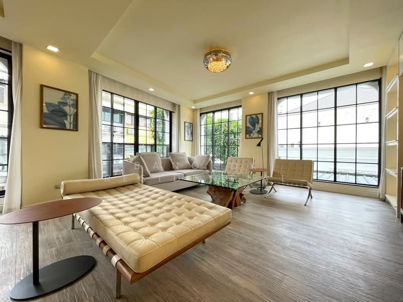 Penthouse Condominium 2 : เพนเฮาส์ คอนโดมิเนียม 2, กรุงเทพ, พระโขนงเหนือ, วัฒนา, กรุงเทพ, 230 ตร.ม., คอนโด ขาย, โดย Bangkok Residential, 500411904 - DDproperty.com