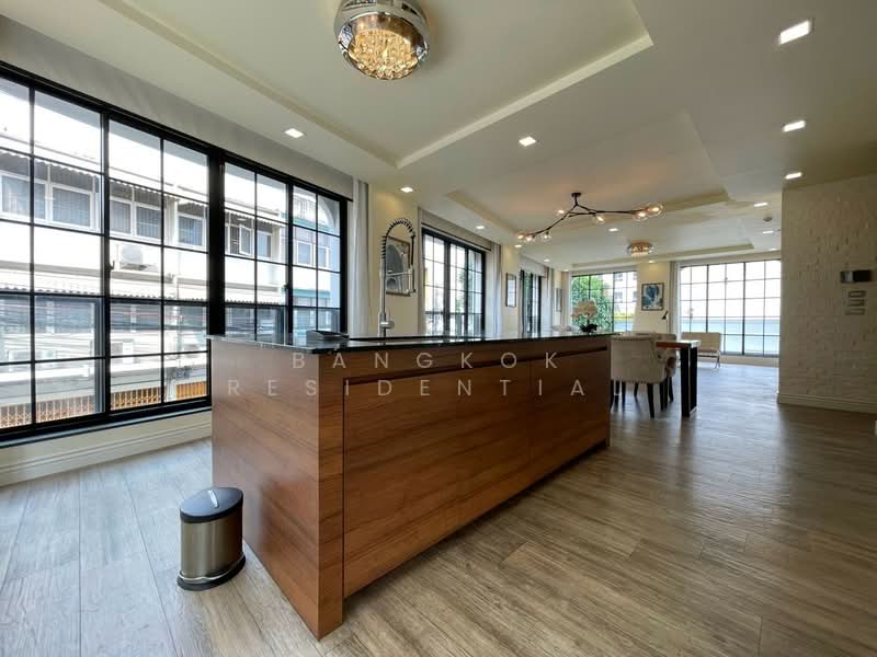 Penthouse Condominium 2 : เพนเฮาส์ คอนโดมิเนียม 2, กรุงเทพ, พระโขนงเหนือ, วัฒนา, กรุงเทพ, 230 ตร.ม., คอนโด ขาย, โดย Bangkok Residential, 500411904 - DDproperty.com