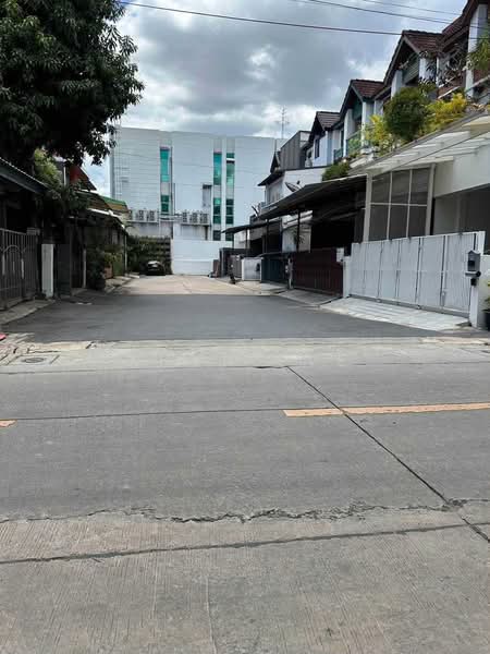 ให้เช่า Home office พระราม 9 สไตล์ loft ( SPSEVE2080 ), กรุงเทพ, พระราม 9 ซอย 19, บางกะปิ, ห้วยขวาง, กรุงเทพ, 350 ตร.ม., ทาวน์เฮ้าส์ ให้เช่า, โดย Khun Eve, 500411907 - DDproperty.com