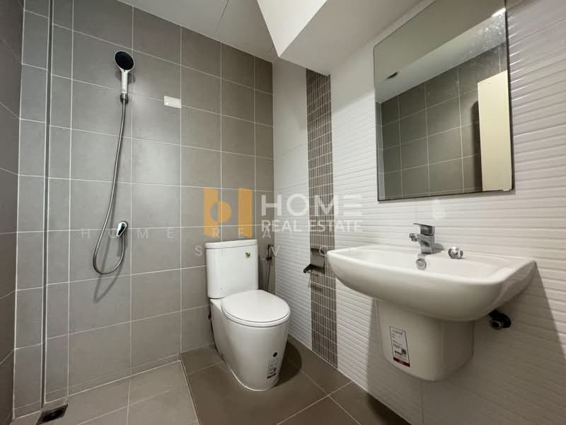Baan Klang Muang Suanluang, Bangkok, On Nut Road, Dok Mai, Prawet, Bangkok, 4 Bedrooms, 222 sqm, Townhouse For Sale, by HOME Real Estate Service, 500411935 - DDproperty.com