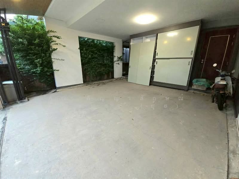 Golden Village Onnut-Pattanakan, Bangkok, Soi On Nut 65 Yak14, Prawet, Bangkok, 4 Bedrooms, 220 sqm, Single Detached House For Sale, by คุณ ภิญญาลักษณ์ เทพบุตร (ยุ้ย), 500411940 - DDproperty.com