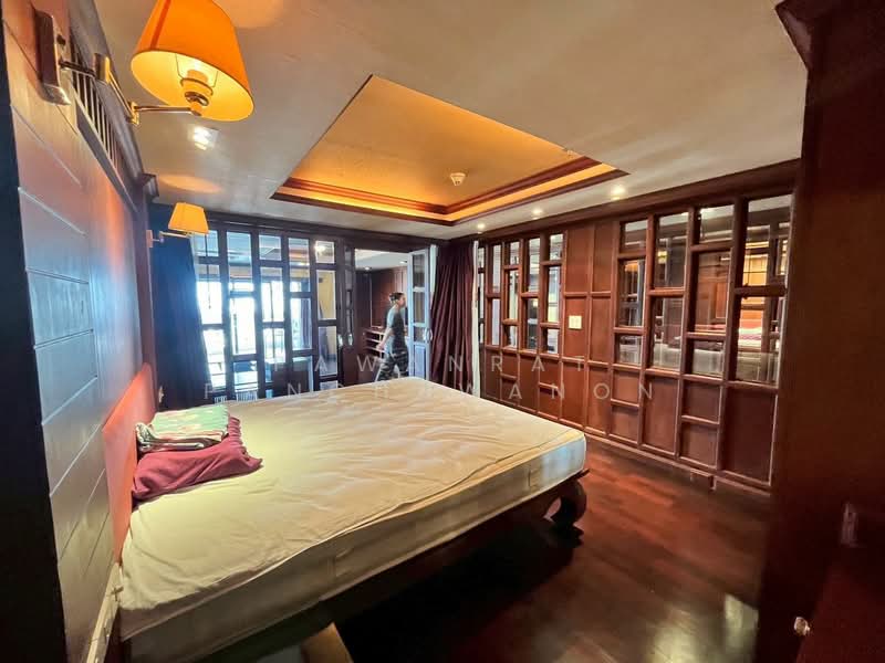 State Tower, Bangkok, 1055 Silom Road, Silom, Bang Rak, Bangkok, 1 Bedroom, 83 sqm, Condo For Rent, by Pawanrat Panchawanon, 500411943 - DDproperty.com