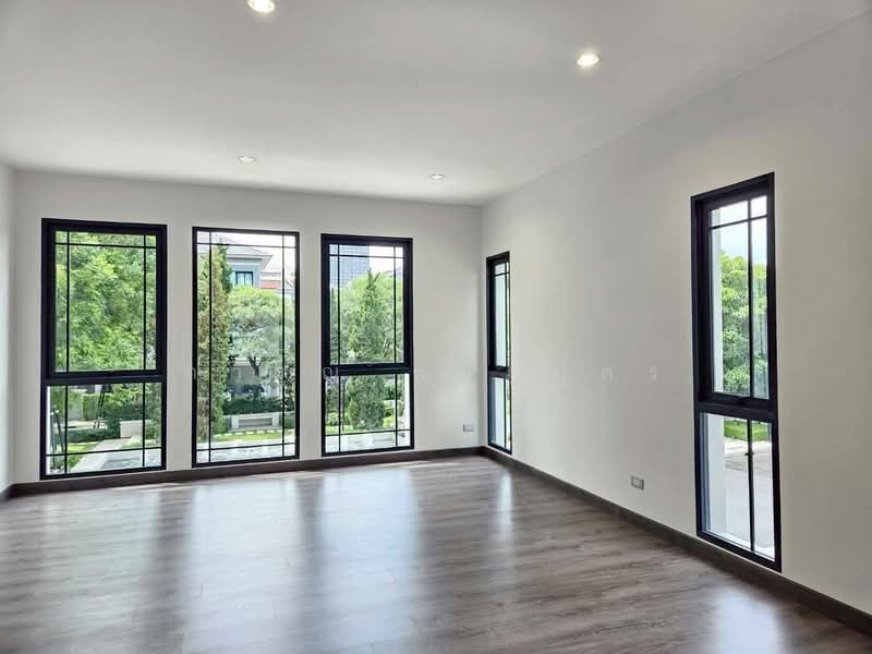 Baan Klang Muang Classe Ratchayothin, Bangkok, Chatuchak, Chatuchak, Bangkok, 3 Bedrooms, 228 sqm, Townhouse For Rent, by การุณ ชมภูบุตร, 500411963 - DDproperty.com