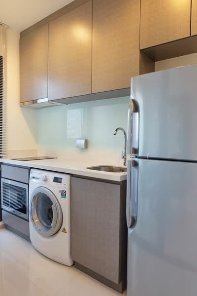 Rhythm Sukhumvit 36-38, Bangkok, 55 Soi Sukhumvit 36, Sukhumvit Road, Phra Kanong, Khlong Toei, Bangkok, 1 Bedroom, 34 sqm, Condo For Rent, by Pawanrat Panchawanon, 500411977 - DDproperty.com