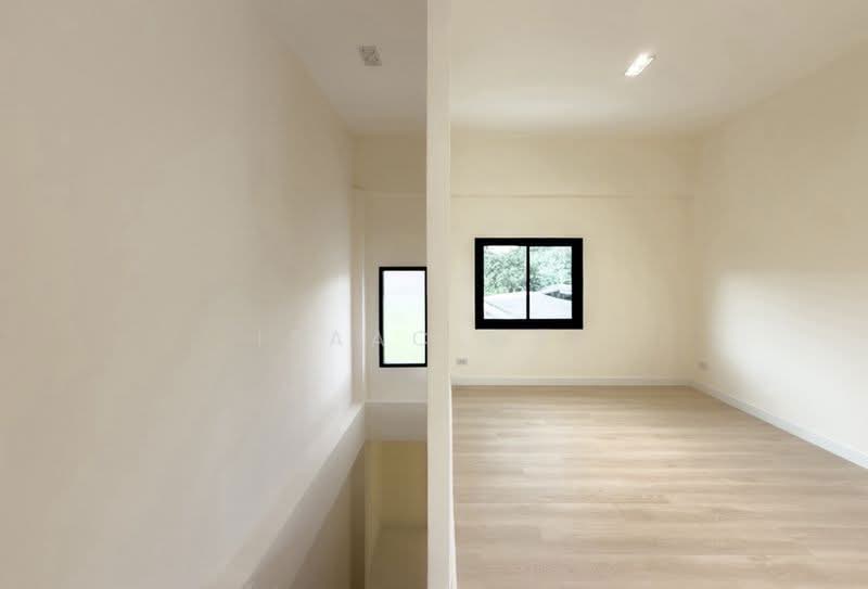Near Big C Mae Hia, Chiang Mai, Mae Hia, Muang Chiang Mai, Chiang Mai, 3 Bedrooms, 377 sqm, Single Detached House For Sale, by ISAAC WEE, 500412037 - DDproperty.com