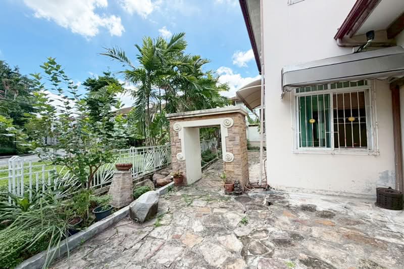 ปริญญดา แจ่มจันทร์ นวมินทร์ 111, Bangkok, ถนนประเสริฐมนูกิจ, Nawamin, Bueng Kum, Bangkok, 3 Bedrooms, 260 sqm, Single Detached House For Sale, by คุณบี, 500412051 - DDproperty.com