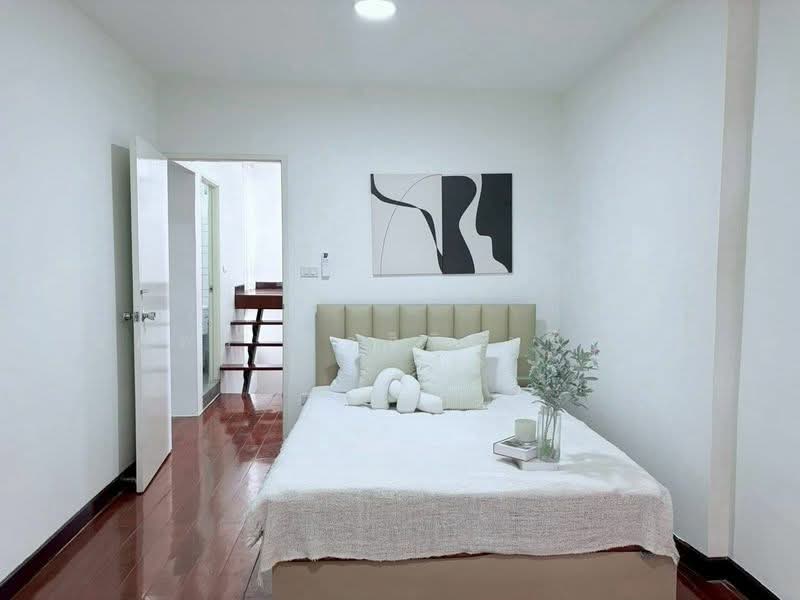 Regent 71 Place, Bangkok, Phra Kanong Nua, Watthana, Bangkok, 6 Bedrooms, 280 sqm, Townhouse For Rent, by ณภัทร พรสิริเมธากุล, 500412058 - DDproperty.com