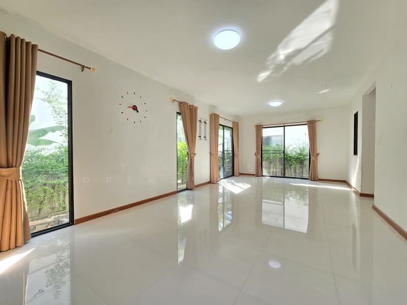 The Trust Suvarnabhumi-Theparak, Samut Prakan, Thepparat Km.17 Road, Bang Chalong, Bang Plee, Samut Prakan, 3 Bedrooms, 150 sqm, Townhouse For Sale, by The Best Property เหมยหลิง, 500412127 - DDproperty.com