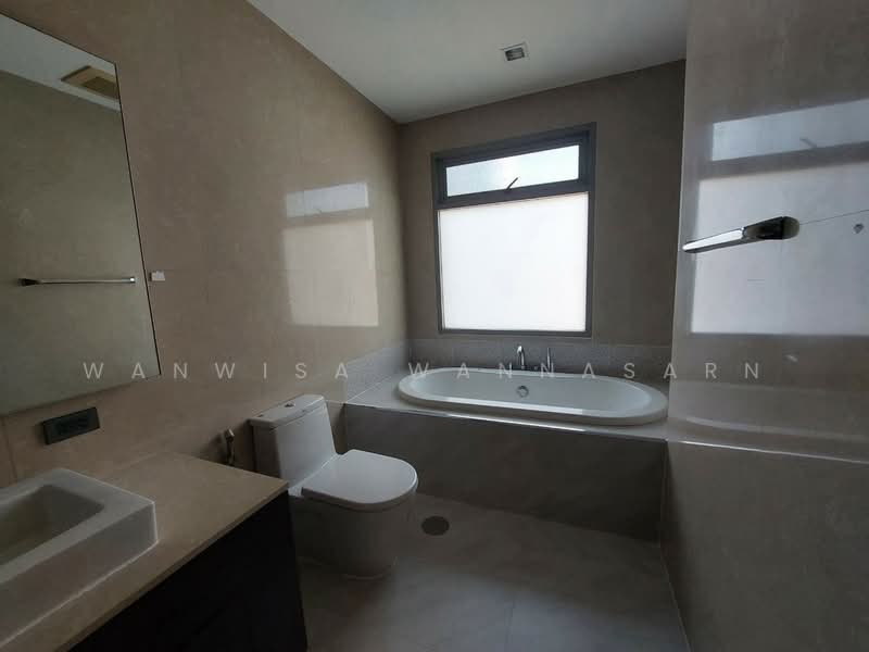 The Madison, Bangkok, Sukhumvit 41, Khlong Tan Nua, Watthana, Bangkok, 3 Bedrooms, 172 sqm, Condo For Rent, by Wanwisa Wannasarn, 500412142 - DDproperty.com