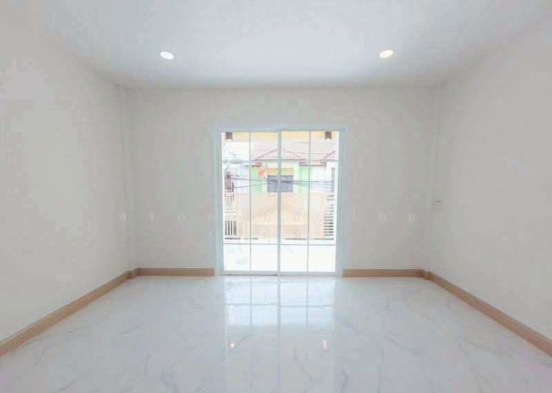 Piyawararom Village Phase 3 : หมู่บ้านปิยวรารมย์ เฟส 3, นนทบุรี, ถนนบ้านกล้วย-ไทรน้อย, ไทรน้อย, นนทบุรี, 64 ตร.ม., ทาวน์เฮ้าส์ ขาย, โดย สรภพ ยอดไชย (สีฝุ่น), 500412163 - DDproperty.com
