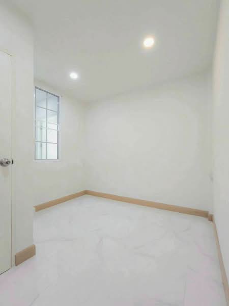 Piyawararom Village Phase 3, Nonthaburi, Baan Kluay-Sai Noi Road, Sai Noi, Nonthaburi, 3 Bedrooms, 64 sqm, Townhouse For Sale, by สรภพ ยอดไชย (สีฝุ่น), 500412163 - DDproperty.com