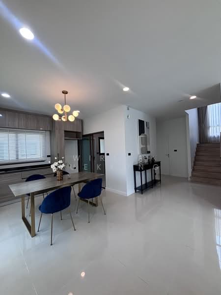 Burasiri Krungthep Kreetha, Bangkok, 95 Soi Pracha Ruam Chai, Hua Mak, Bang Kapi, Bangkok, 4 Bedrooms, 196 sqm, Single Detached House For Rent, by Wiriya Kuekkong, 500412182 - DDproperty.com