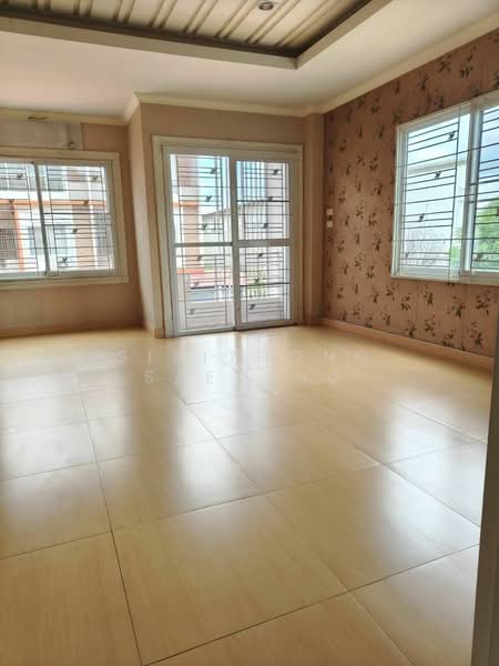 Ratchathani 10 Village, 3 storey Townhouse, corner unit 49 sq.wa, 3 Beds, 4 Baths, Bangkok, คู้บอน 27 แยก 10, Tha Rang, Bang Khen, Bangkok, 3 Bedrooms, 200 sqm, Townhouse For Sale, by Sirithong Saetang, 500412213 - DDproperty.com