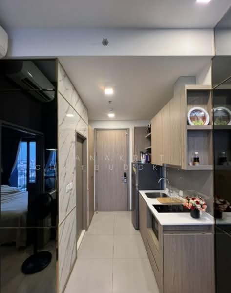 Centric Ratchayothin, Bangkok, 1656 Phahonyothin Rd, Lat Yao, Chatuchak, Bangkok, 1 Bedroom, 35 sqm, Condo For Rent, by Tanakrit Chotbuddkayan, 500412263 - DDproperty.com