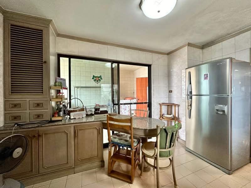Fifty Fifth Tower, Bangkok, 84 Soi Sukhumvit 55, Sukhumvit Road, Khlong Tan Nua, Watthana, Bangkok, 4 Bedrooms, 383 sqm, Condo For Sale, by Bangkok Residential, 500412299 - DDproperty.com